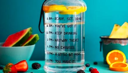 杭州队赢了！三连胜达成！现场喊得最大声的是“梅西”和她的小伙伴